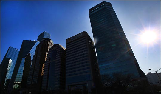 [단독] 증권사 사모펀드 기준마련 TF 일시중단..."실제 운용 하반기 가능" - 뉴스 썸네일 이미지