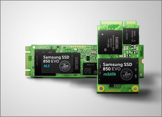 삼성 V낸드 SSD '850 EVO' 울트라슬림 PC용 신규 라인업인 'mSATA 모델'(오른쪽)과 'M.2 모델'.ⓒ삼성전자