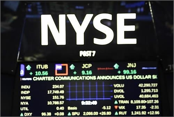 28일(미국시간) 뉴욕증권거래소(NYSE)에서 다우존스 30 산업평균지수는 전장보다 210.79포인트(1.17%) 하락한 1만7830.76을 기록했다. ⓒ연합뉴스