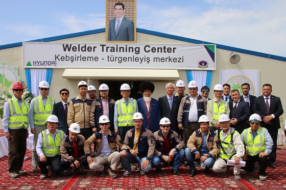 현대엔지니어링이 투르크메니스탄 키얀리 에탄크래커 플랜트 현장에서 플랜트 용접 기술 인력 양성을 위한 용접 기술 교육 센터를 개소했다. ⓒ현대엔지니어링