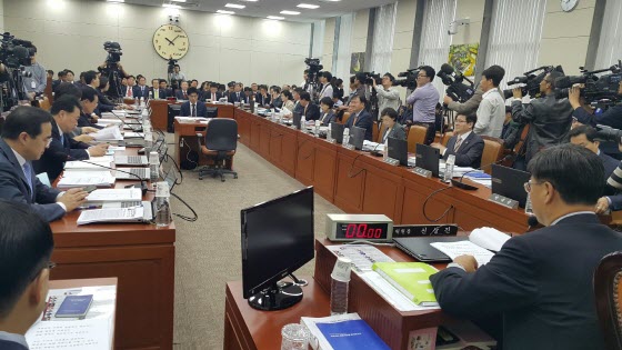 6일 진행된 20대 국회 미래창조과학방송통신위원회 국정감사 현장. ⓒEBN