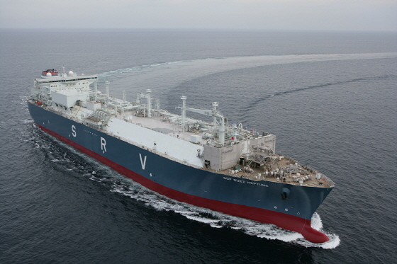 삼성중공업이 건조한 LNG 재기화선박 전경.ⓒ삼성중공업