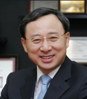 황창규 KT 회장.