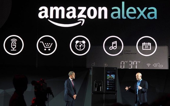 아마존의 인공지능(AI) 음성비서 ‘알렉사(Alexa)’를 탑재한 LG전자의 신제품 웹OS 스마트 냉장고