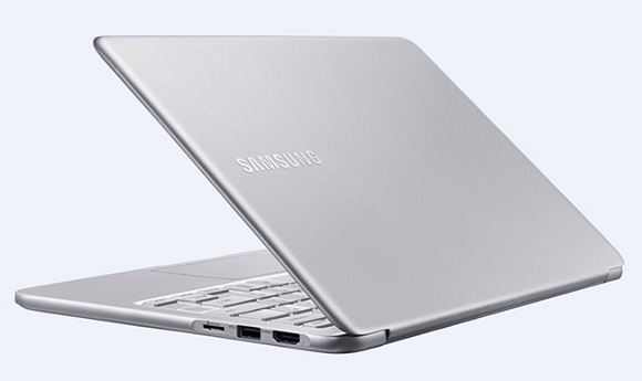 하부커버에 포스코의 마그네슘 판재가 적용된 삼성 노트북9의 모습
 

 
