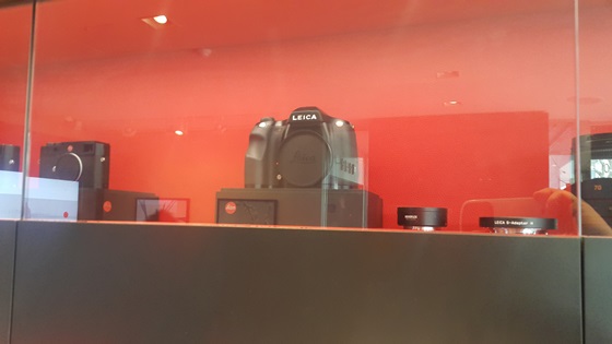 라이카 중형 디지털 카메라 '라이카 S'.ⓒEBN