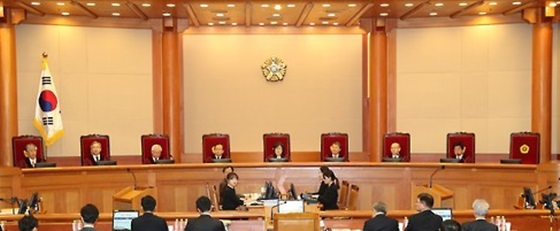 헌법재판소는 24일 오는 27일로 예정된 박근혜 대통령 탄핵심판의 최종변론일 변경은 없다고 못 박았다.ⓒ연합뉴스 