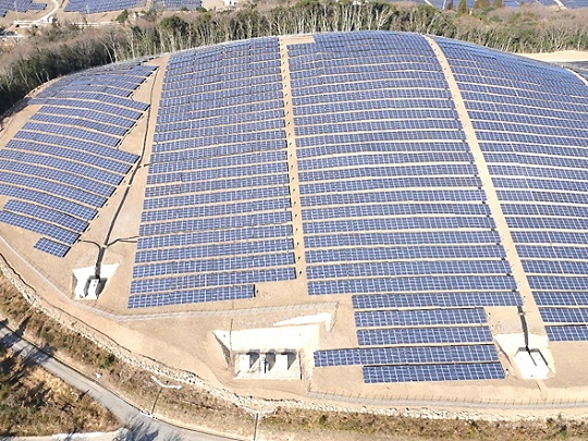 한화큐셀이 일본 오이타현에 건설한 24MW 태양광 발전소 전경 [사진=한화큐셀]