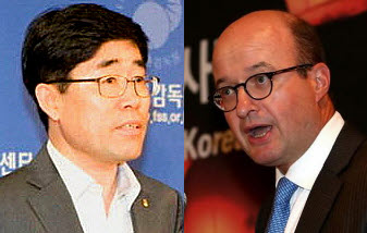 사진 왼쪽 김영기 금융감독원 부원장보, 오른쪽 마틴 트리코드 HSBC 한국법인 행장ⓒEBN