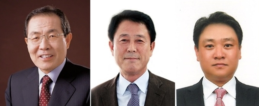 (왼쪽부터)한국콜마홀딩스 윤동한 대표이사 회장, 김병묵 대표이사, 안병준 대표이사ⓒEBN