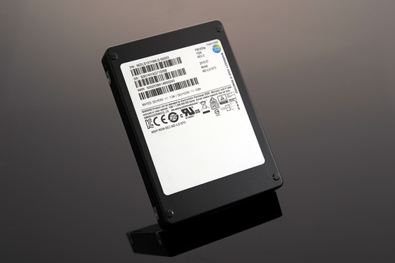 삼성전자의 기업용 대용량 SSD 'PM1633a'ⓒ삼성전자