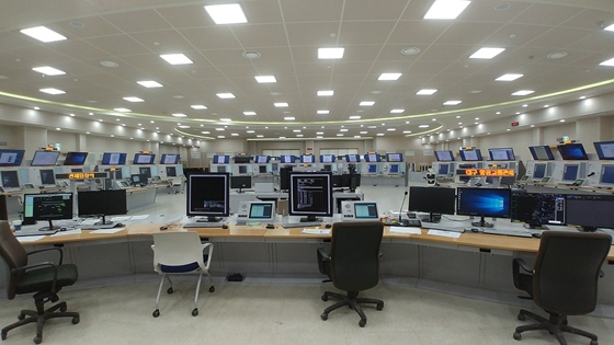 키오스크코리아에서 공급 및 구축한 '제2항공 교통센터'의 사이니지 및 콘솔 시스템 이미지.ⓒ키오스크코리아