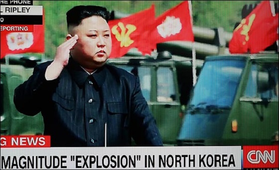 북한이 3일 오후 북한조선중앙TV 중대발표를 통해 대륙간탄도미사일(ICBM) 장착용 수소폭탄 실럼에 성공했다고 발표한 가운데 CNN이 조선중앙tv의 발표를 보도 하고 있다./CNN 화면촬영. ⓒ데일리안