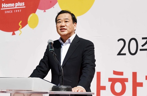 김상현 홈플러스 사장이 서울 등촌동 홈플러스 본사에서 열린 창립 20주년 기념식에 참석해 축사를 발표하고 있다.ⓒ홈플러스