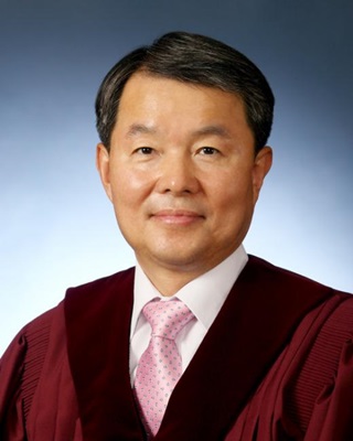이진성 헌법재판관