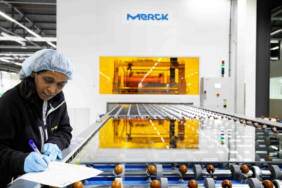 머크가 네덜란드 벨트호벤에 1500만유로를 투자해 액정 윈도 모듈 생산 시설을 신설했다. [사진=머크]