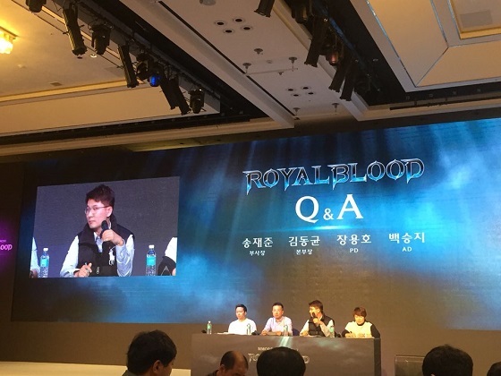  11일 르 메르디앙 서울에서 열린 로열블러드 미디어 쇼케이스에서 게임빌 임원들이 Q&A를 하고 있다.ⓒEBN