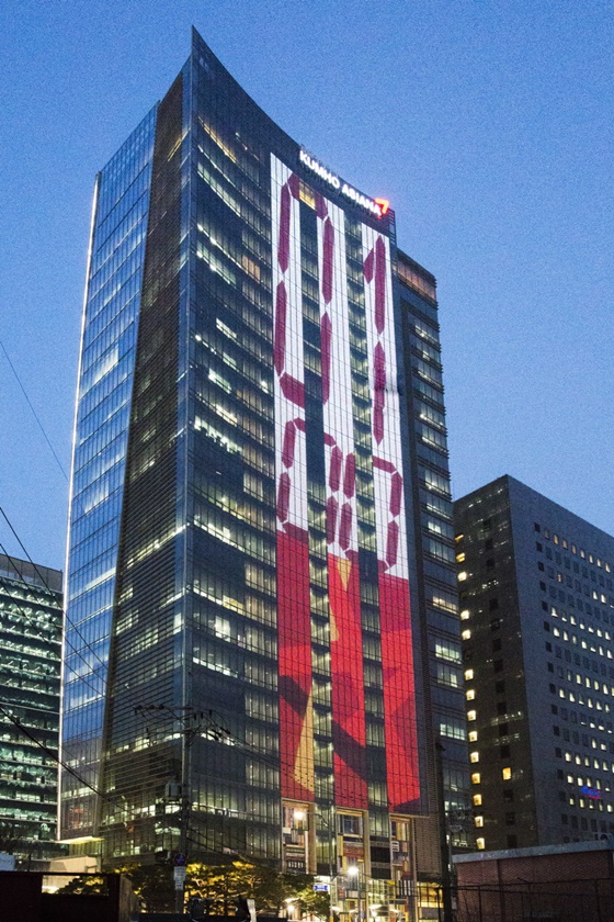 금호아시아나 본관 한 면을 가득 메운 'LED 갤러리'에서 신년 카운트다운 이벤트.ⓒ금호아시아나그룹