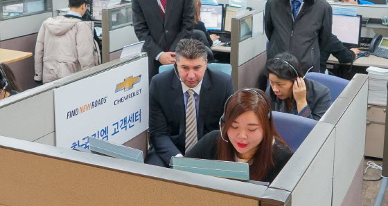 쉐보레 고객센터가 한국능률협회컨설팅(KMAC)이 주관하는 2018 한국산업 서비스 품질지수 평가(KSQI)에서 15년 연속 우수 콜센터로 선정됐다. ⓒ한국지엠