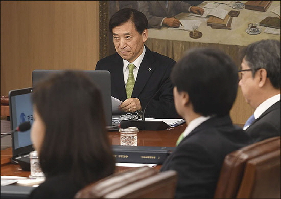 한국은행 금융통화위원회가 1년만에 기준금리를 인상했다. ⓒ EBN