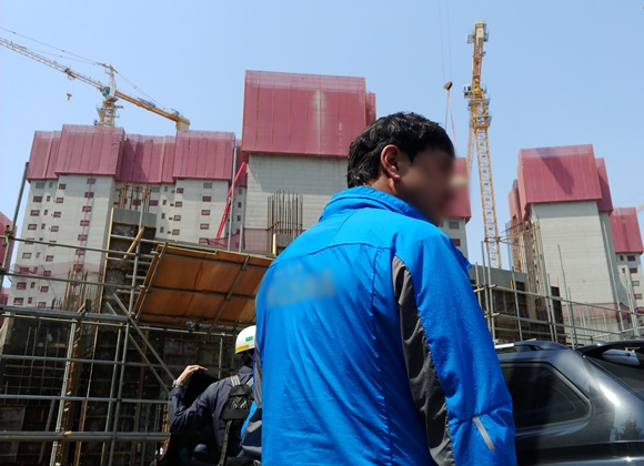 타워크레인 노동자 총파업 당시 멈춰선 공사현장. ⓒEBN 김재환 기자