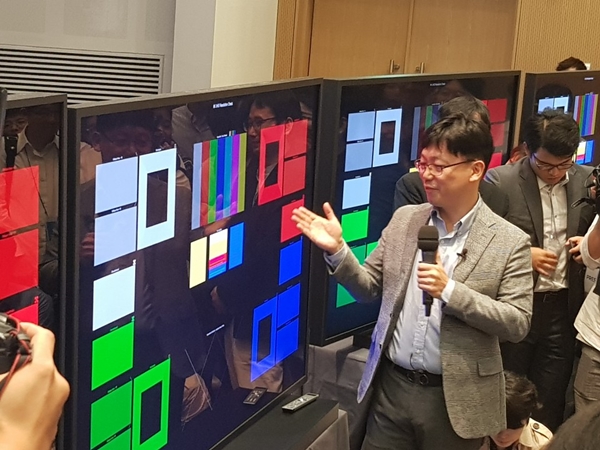 17일 용석우 삼성전자 영상디스플레이사업부 상무가  삼성전자 서울R&D캠퍼스에서 열린 화질설명회에서 QLED TV에 대해 설명하고 있다. ⓒEBN