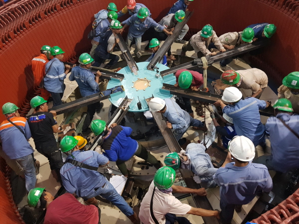 현대엔지니어링의 'HEC 지금 이순간' 사내 사진공모전에서 대상에 선정된 '인도네시아 라자만달라 수력발전소 건설현장' 사진. ⓒ현대엔지니어링
