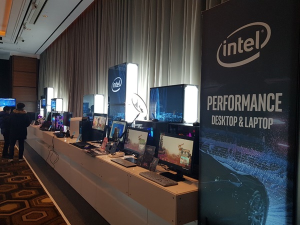 18일 서울 여의도 콘래드호텔에서 열린 '인텔 테크놀로지 오픈 하우스'에서 인텔 10세대 코어 기술이 적용된 PC 제품들이 전시돼있다. ⓒEBN