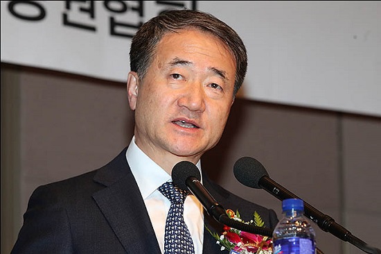박능후 보건복지부 장관이 3일 오전 서울 중구 프레스센터에서 열린 '2020년 의료계 신년하례회'에서 축사를 하고 있다.ⓒ데일리안
