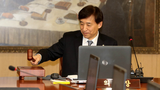 한국은행 금융통화위원회(금통위)가 올해 첫 통화정책방향 결정회의에서 기준금리를 동결했다.ⓒ연합