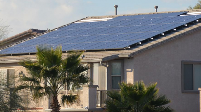 미국 애리조나(Arizona)주 주택에 설치된 한화큐셀 태양광 모듈ⓒ한화큐셀