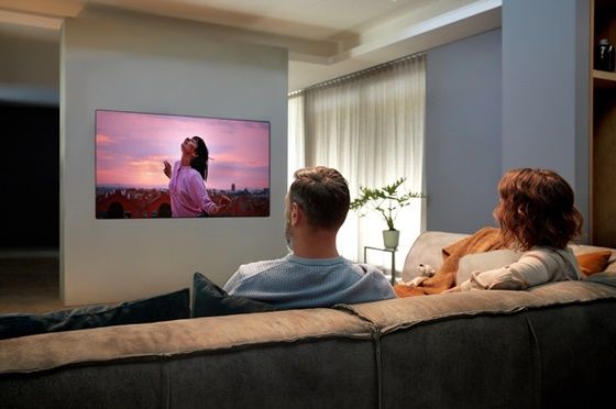 스페인 소비자매체 '오씨유 콤프라마에스트라(OCU Compra Maestra)'로부터 1위 제품으로 선정된 LG 올레드 갤러리 TV ⓒLG전자
