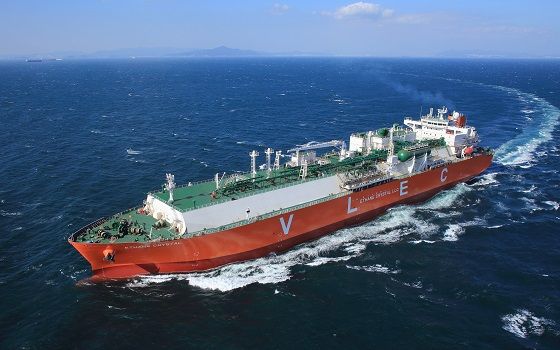 삼성중공업이 건조한 초대형 에탄 운반선(VLEC)가 바다를 항해하고 있다.ⓒ삼성중공업