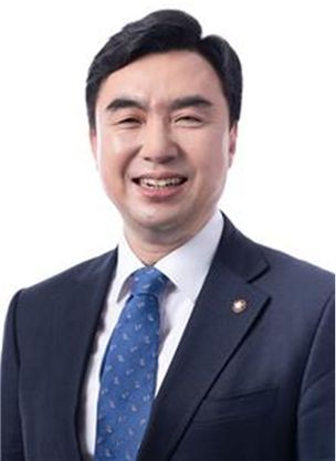윤관석 정무위원장