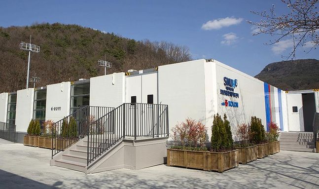코오롱모듈러스가 문경 서울대병원 인재원에 완공한 모듈형 음압병동 전경.ⓒ코오롱글로벌