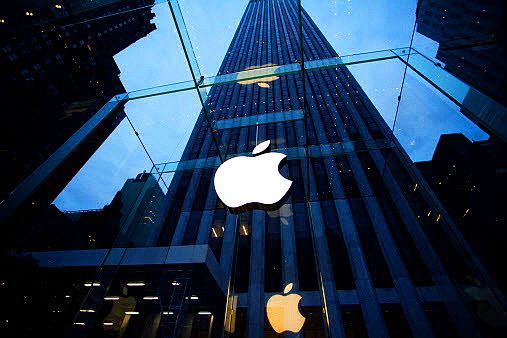 뉴욕증시에서 주요 지수는 첫 5G 아이폰 출시를 앞둔 애플 등 대형 기술주가 일제히 급등한 데 힘입어 큰 폭 상승했다.ⓒEBN