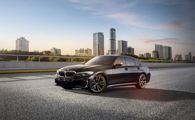 M340i BMW 코리아 25주년 카본 블랙 에디션ⓒBMW코리아