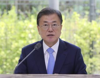 문재인 대통령이 18일 서울 용산구 노들섬다목적홀에서 열린 2050 탄소중립위원회 제2차 전체회의에서 발언하고 있다.ⓒ연합뉴스