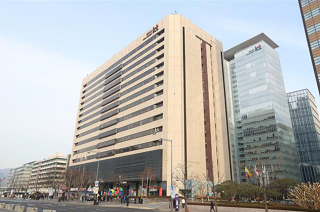 서울 종로구에 위치한 KT 광화문 웨스트 사옥.ⓒKT