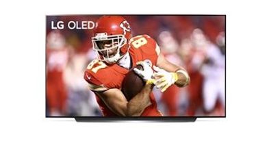 NFL 인기 스타 트레비스 켈시가 출연한 LG 올레드 TV 영상 캡쳐ⓒLG전자