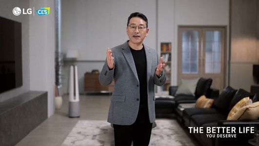 LG전자가 미 서부시간 4일 혁신적인 라이프스타일과 미래 비전을 소개하는 ‘LG 월드 프리미어(LG World Premiere)’를 개최한다. 온라인으로 진행하는 이번 행사에서 조주완 LG전자 사장은 '모두가 누릴 수 있는 더 나은 일상(The Better Life You Deserve)'을 소개한다.ⓒLG전자