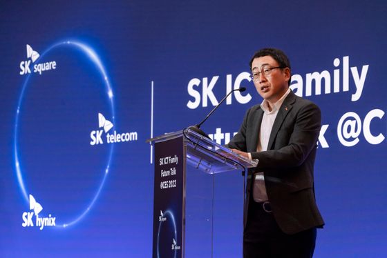 유영상 SK텔레콤 사장이 CES 2022가 열린 미국 라스베이거스에서 기자 간담회를 갖고 'SK ICT 연합'의 비전을 발표하고 있다.ⓒSK텔레콤