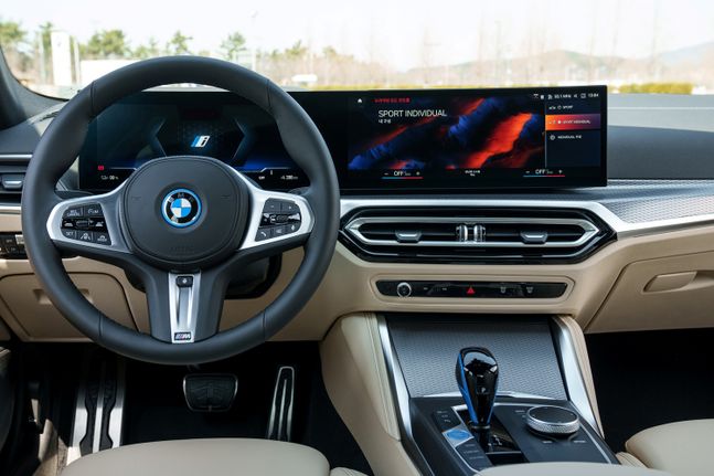 BMW 브랜드 최초 순수전기 그란쿠페 BMW i4ⓒBMW코리아