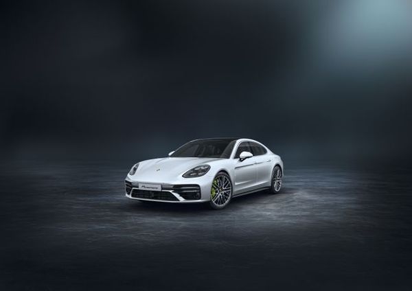 신형 파나메라 ‘터보 SE-하이브리드(The new Panamera Turbo SE-Hybrid)’ ⓒ포르쉐코리아