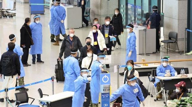 지난 3일 오후 인천국제공항 제1여객터미널 입국장 모습. ⓒ연합뉴스