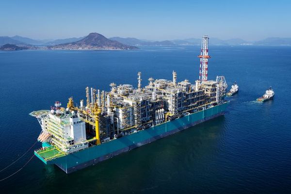 삼성중공업이 건조한 부유식 액화천연가스 생산설비(FLNG)ⓒ삼성중공업