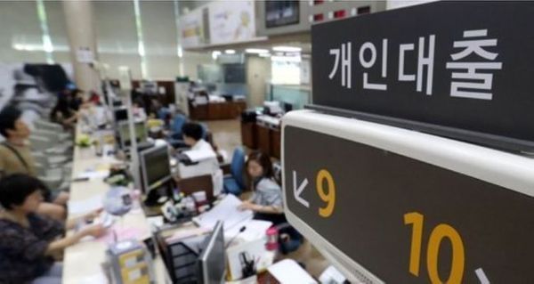 올 상반기까지는 일단 빚부터 갚고 보자는 이른바 