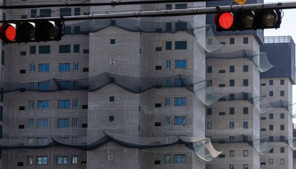 부동산 경기 침체와 PF금리 급등으로 건설사들이 착공을 보류하거나 책임준공을 포기하는 사례가 발생하고 있다.ⓒ연합