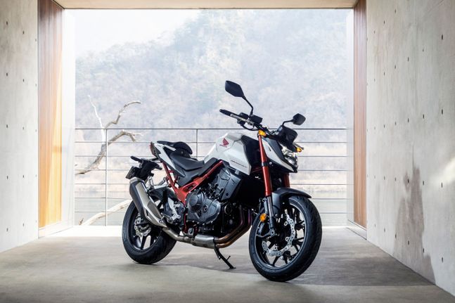 2023년형 ‘CB750 HORNET