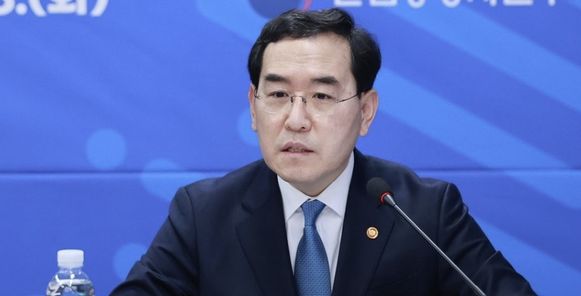 이창양 산업통상자원부 장관이 28일 경기 군포시 디팜스테크에서 열린 뿌리산업 첨단화를 위한 업계 간담회를 주재하는 모습ⓒ산업통상자원부